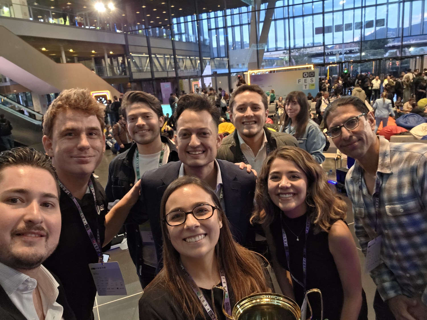 Iván de la Garza junto a líderes y emprendedores en GOFest